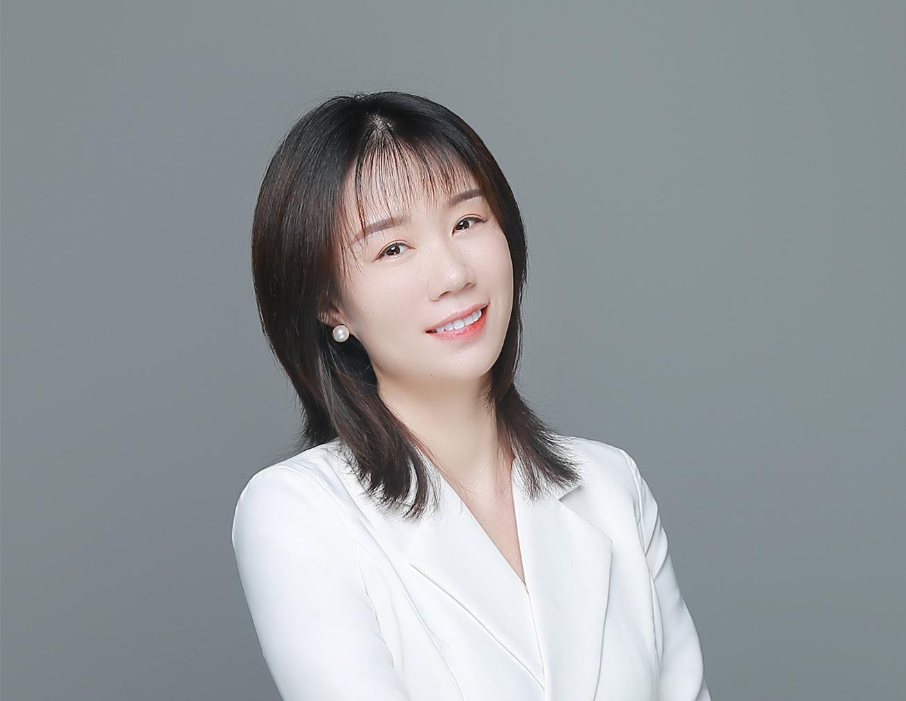 左婵娟 办公室副主任